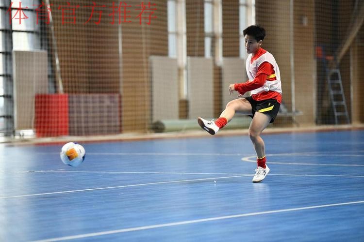 中华人民共和国第十四届运动会群众比赛足球项目五人制女子乙组(老将组)决赛开赛