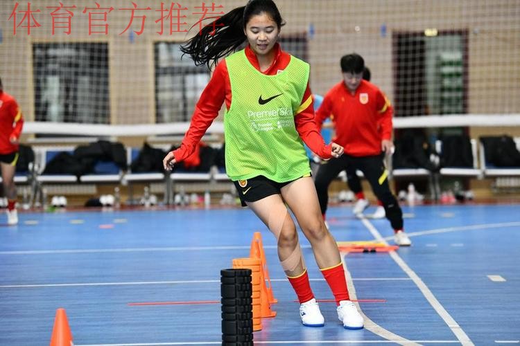 中华人民共和国第十四届运动会群众比赛足球项目五人制女子乙组(老将组)决赛开赛